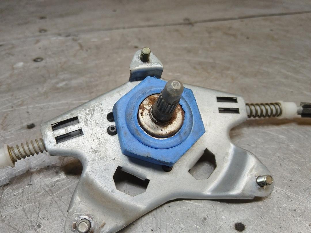 Стеклоподъемник задний правый ZUZ6AG Citroen Xantia купить