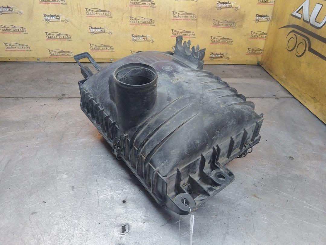 Корпус воздушного фильтра C9Q1LJ Renault Master