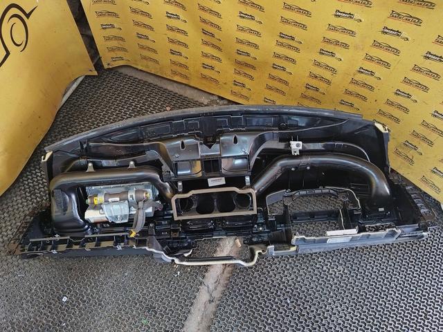 Панель передняя салона (торпедо) JGFYOZ Volvo XC70 undefined