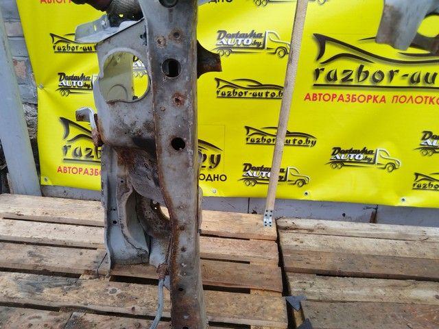 Передняя панель крепления облицовки (телевизор) YY9DH7 Mitsubishi Carisma undefined