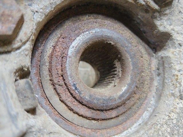 Кулак поворотный правый R1TIRS Volvo S60 купить на авторазборке