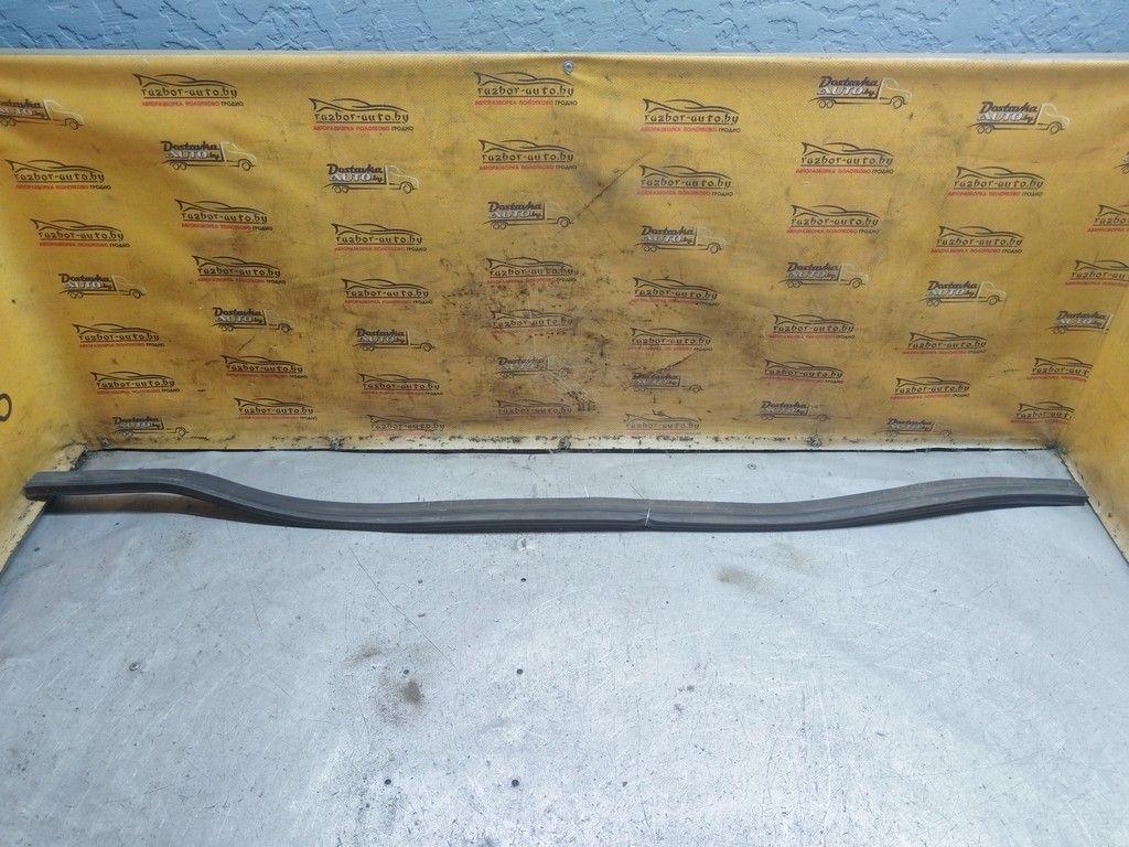 Уплотнитель капота 7HC0JU Renault Clio - Фото 1