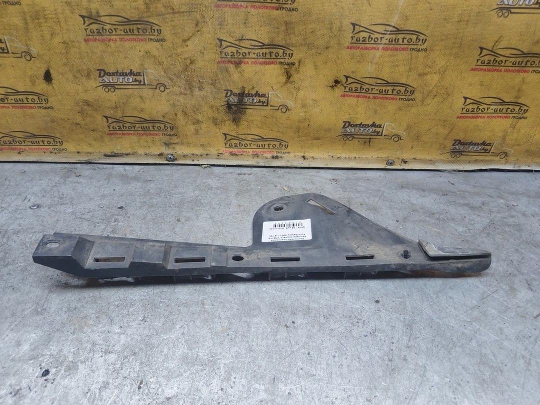 Кронштейн крепления бампера заднего Y7G1YP Ford Galaxy