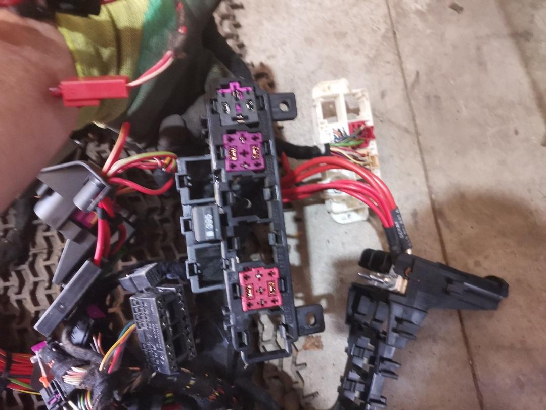 Проводка салона Q0JX2J Audi A4 - Фото 15