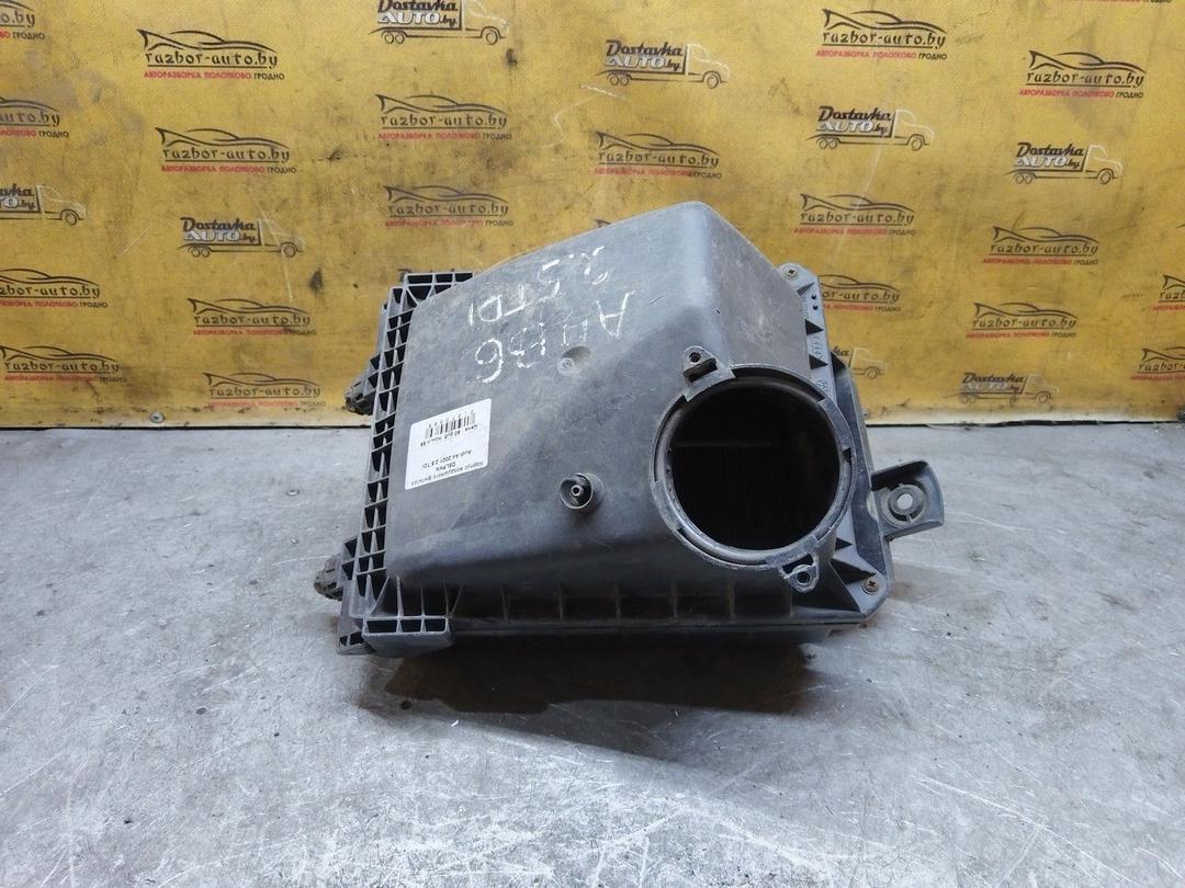 Корпус воздушного фильтра D8LPKN Audi A4 купить с доставкой