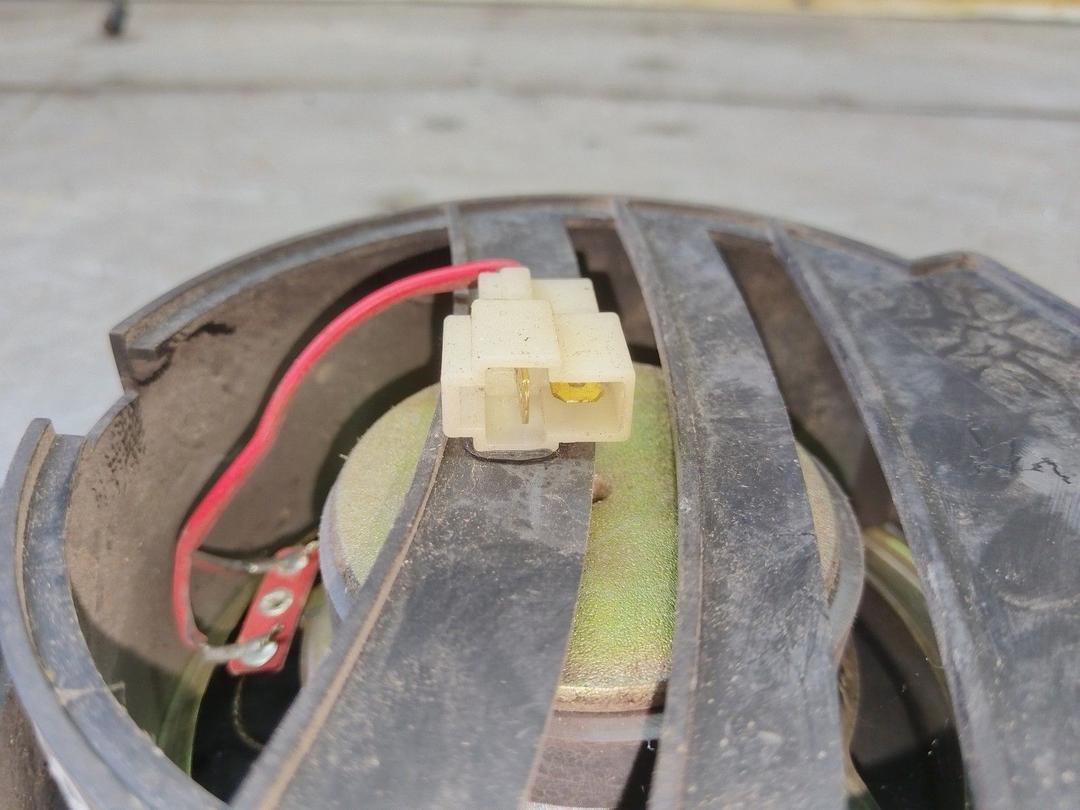 Динамик двери передней правой VAQTQ2 Great-Wall Hover купить с доставкой