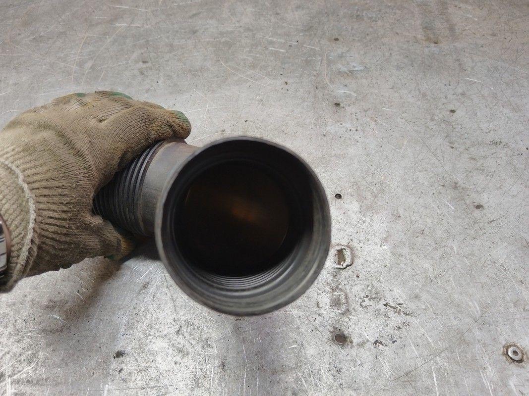 Патрубок воздушного фильтра 9YK8LY Volkswagen Golf купить в магазине запчастей бу