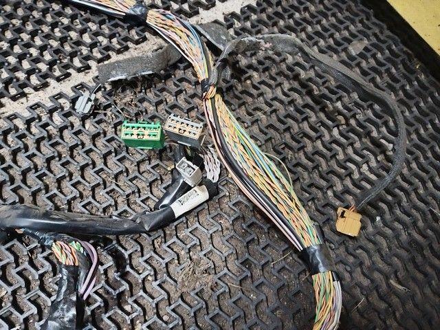 Проводка салона 61XCFK Volvo V70 - Фото 4