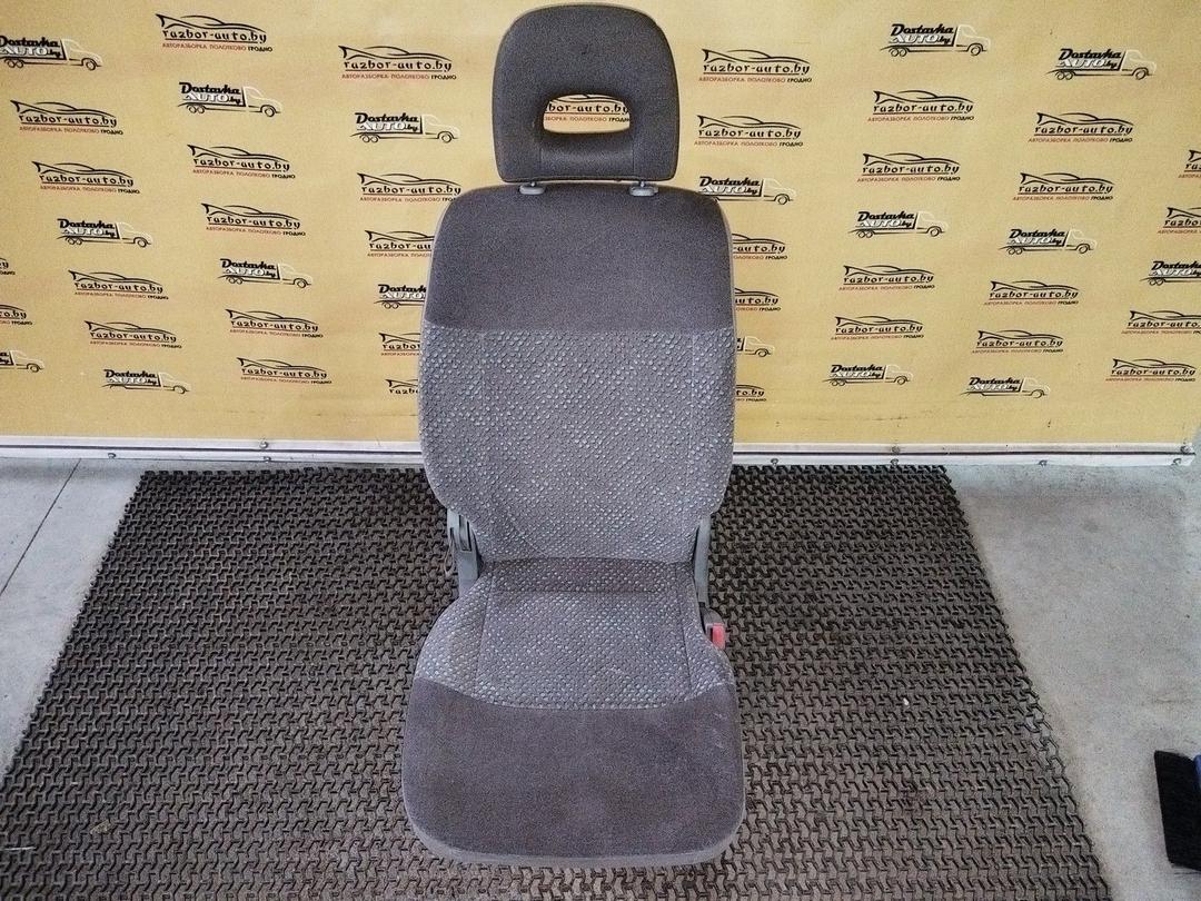 Сиденье заднее NZCE8L Mazda Premacy