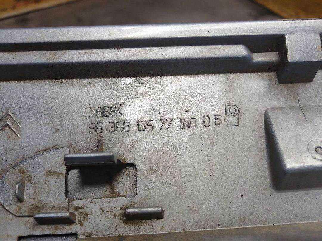 Спойлер C3T04J Citroen C5 купить в магазине запчастей бу