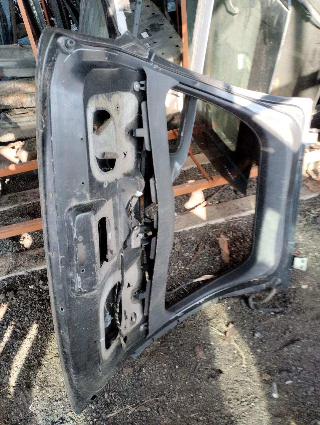 Крышка багажника (дверь 3-5) 4FU43T Peugeot 407