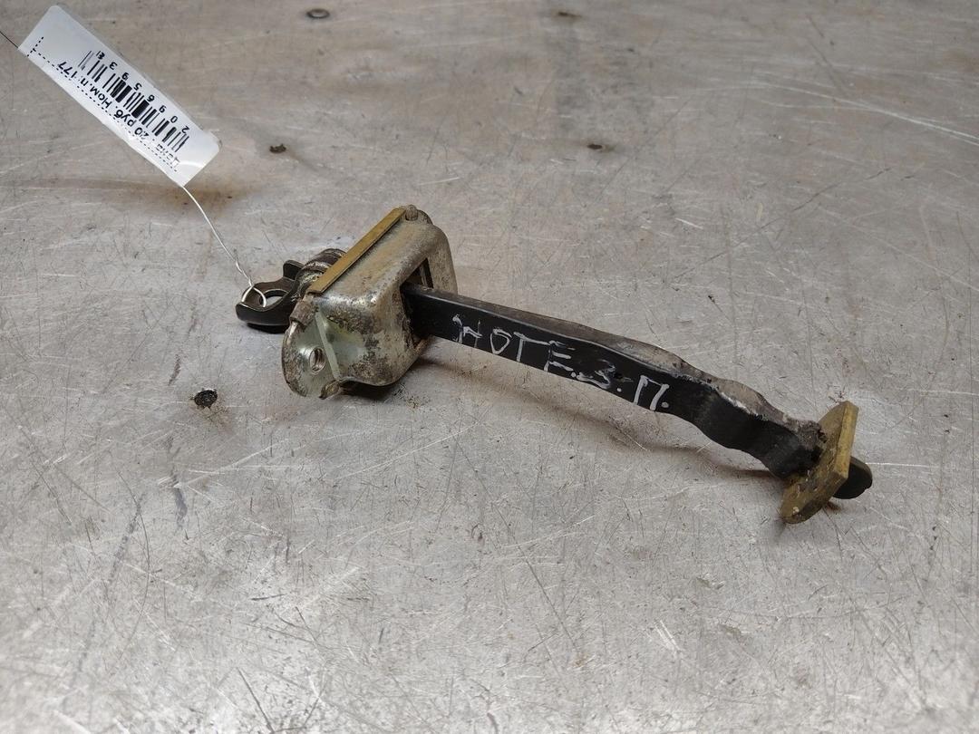 Ограничитель открывания двери задней A3EZ9Y Nissan Note