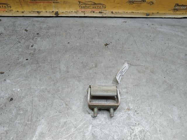 Петля крышки багажника 130F46 Hyundai Santa Fe