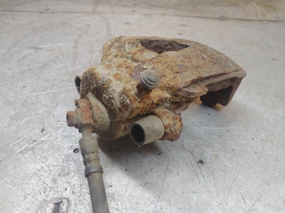 Суппорт передний правый 0FJSM8 Volkswagen Golf - Фото 3