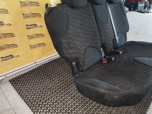 Салон (комплект сидений) O5G29R Nissan Note undefined