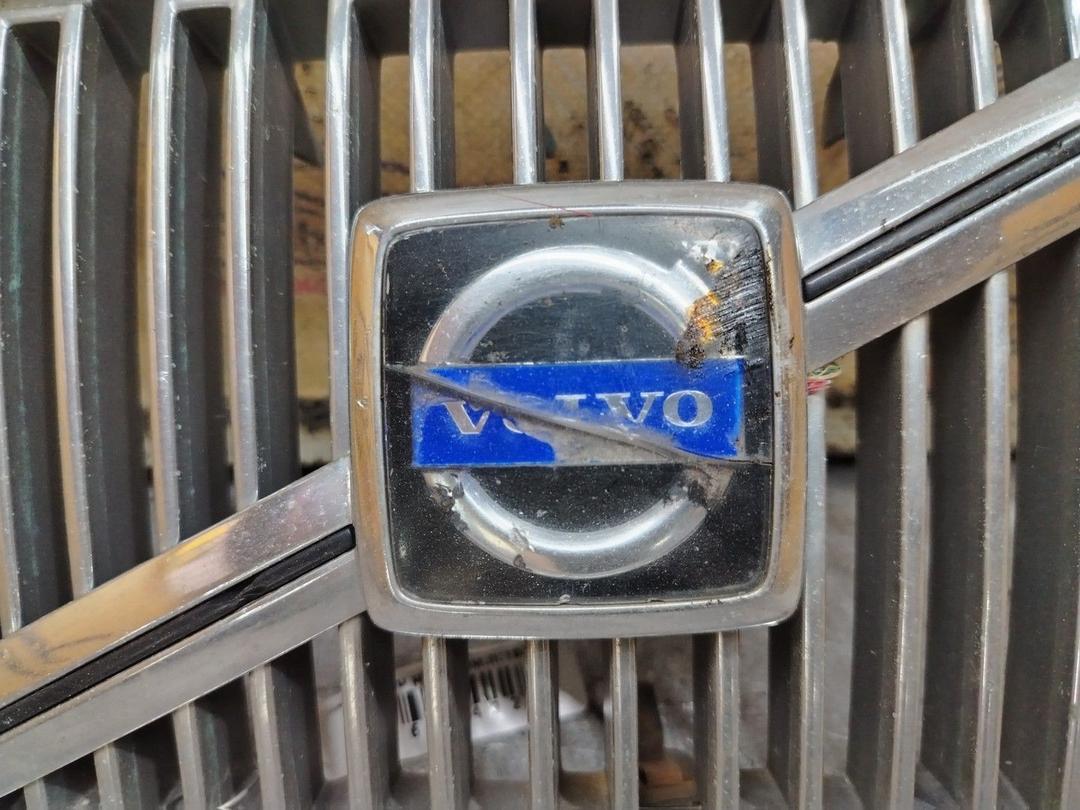 Решетка радиатора VY6LEI Volvo S80 - Фото 2