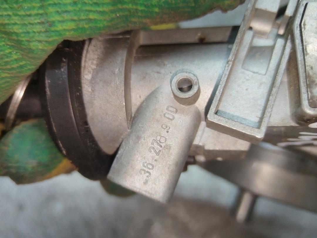 Замок зажигания YKLM2T Mitsubishi Carisma купить на авторазборке