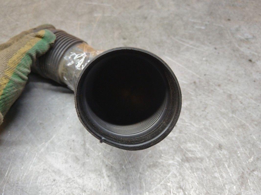 Патрубок воздушного фильтра 9YK8LY Volkswagen Golf купить с доставкой