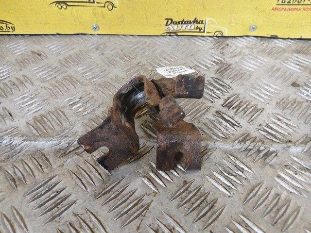 Крепление втулки стабилизатора 67FUQO Nissan Note - Фото 2