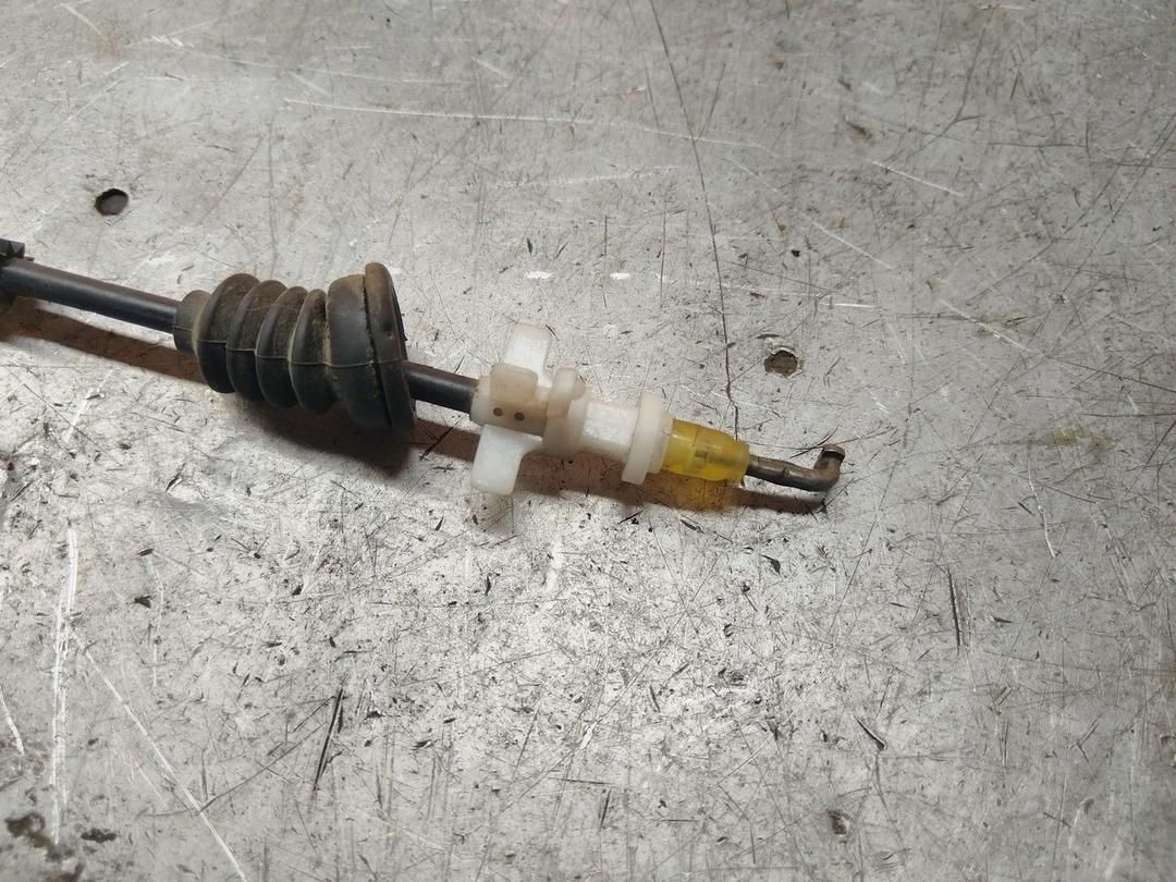 Трос двери задней 65IC12 Volkswagen Passat купить