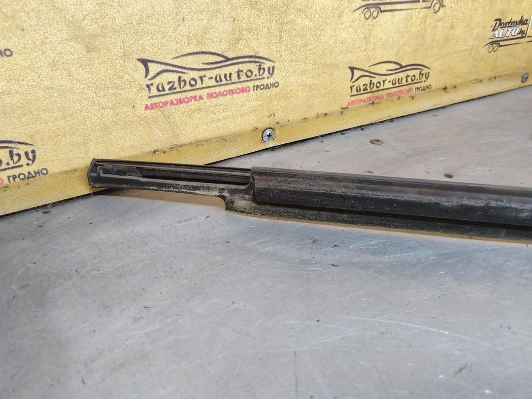 Молдинг стекла двери передней правой наружный 4P9QLT Toyota Avensis купить с доставкой