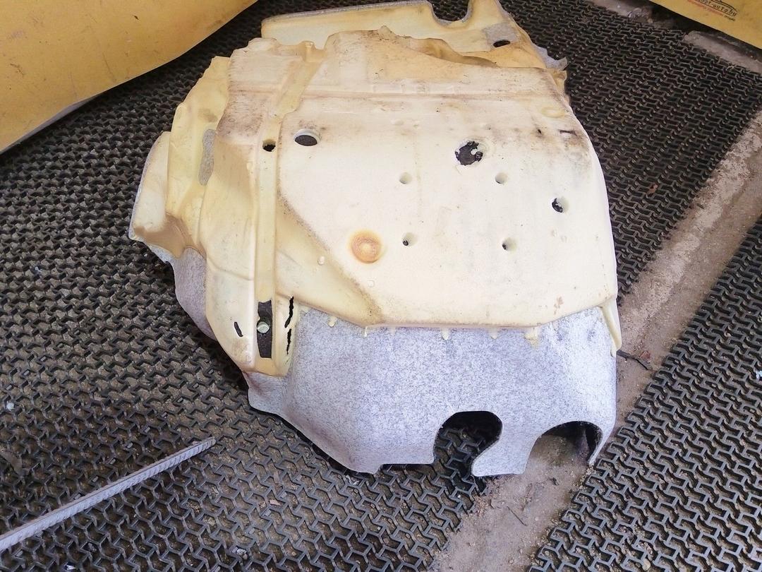 Ковер салонный 12OW0Y Volvo XC70 купить на авторазборке