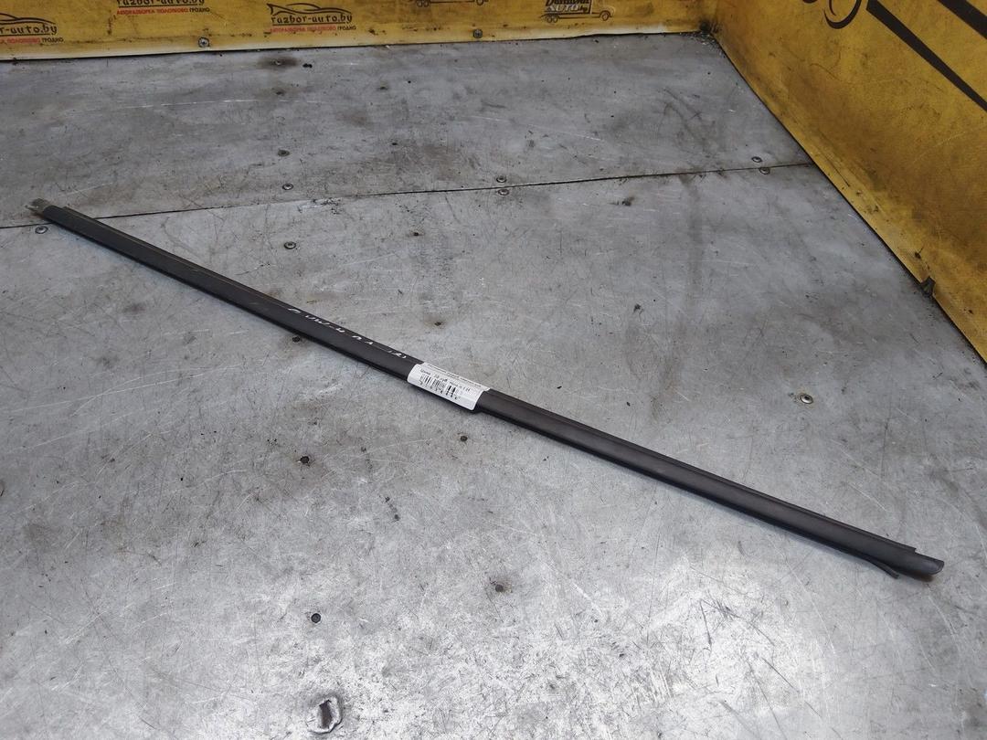 Молдинг стекла двери передней левой наружный J332LF Volkswagen Golf - Фото 1