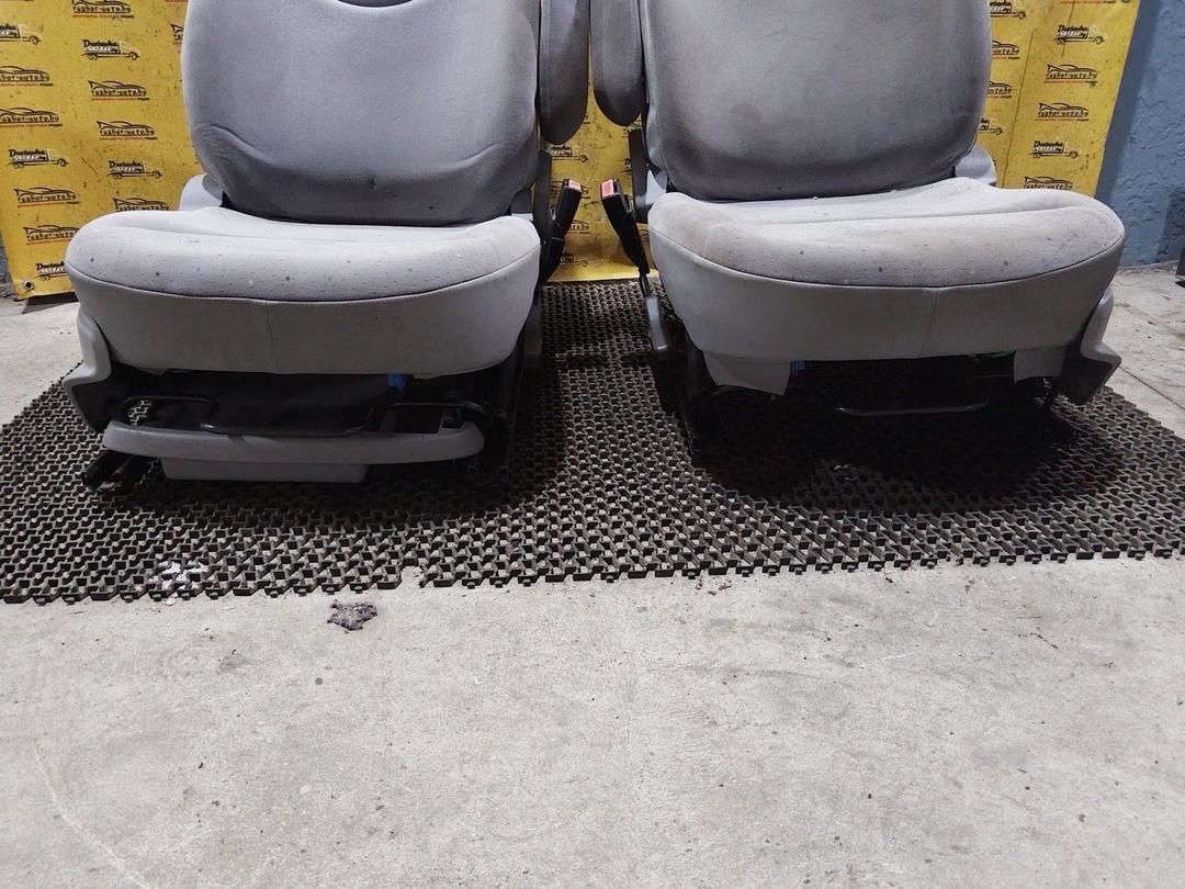 Салон (комплект сидений) 0CI9PC Citroen C3 купить в магазине запчастей бу