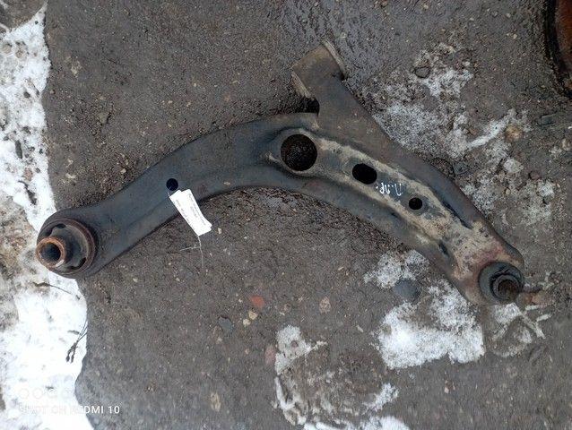 Рычаг передний правый DZ8W9W Mazda MPV