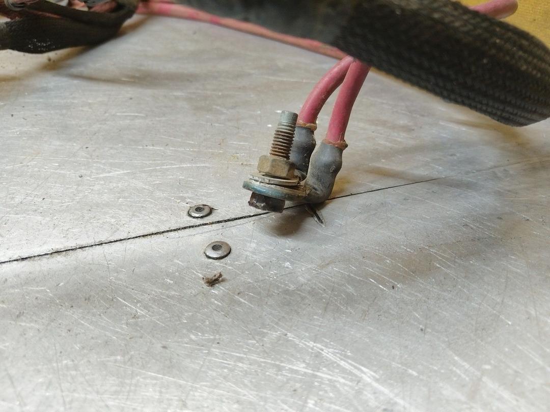 Клемма аккумулятора плюс 6GHD79 Chrysler PT-Cruiser undefined