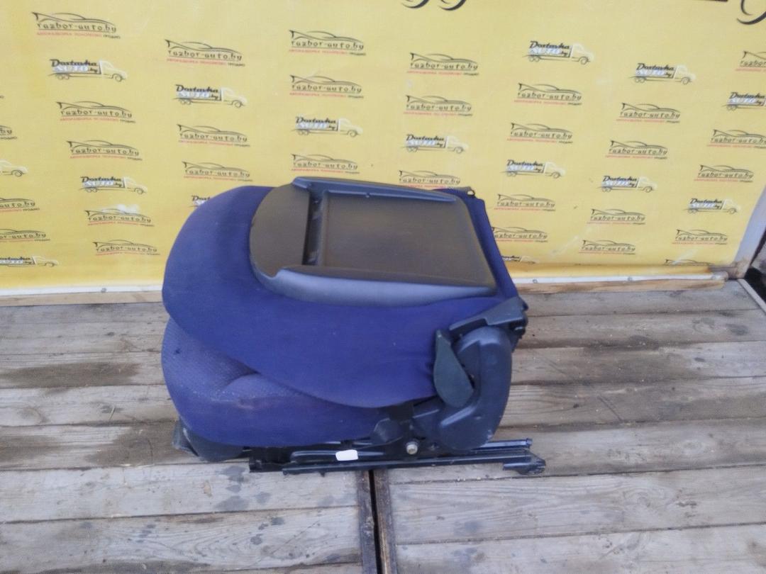 Сиденье переднее правое 86QFPD Fiat Stilo undefined