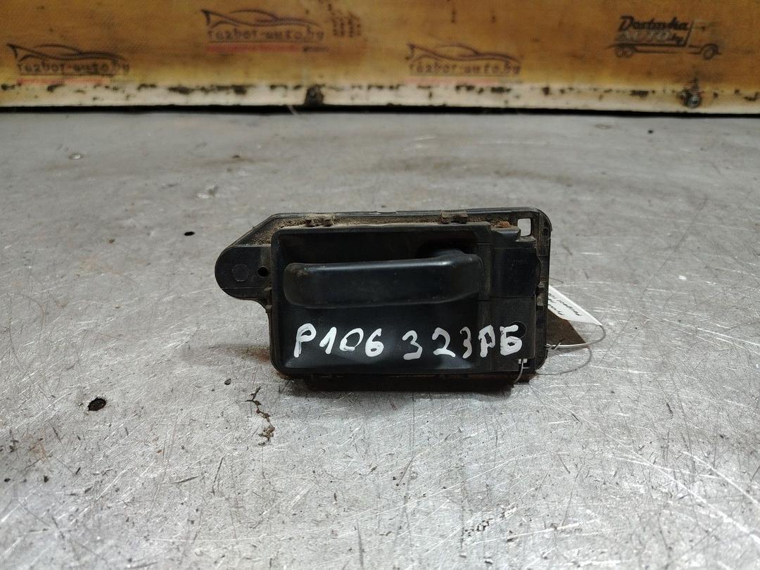 Ручка внутренняя задняя левая J567BB Peugeot 106 - Фото 1