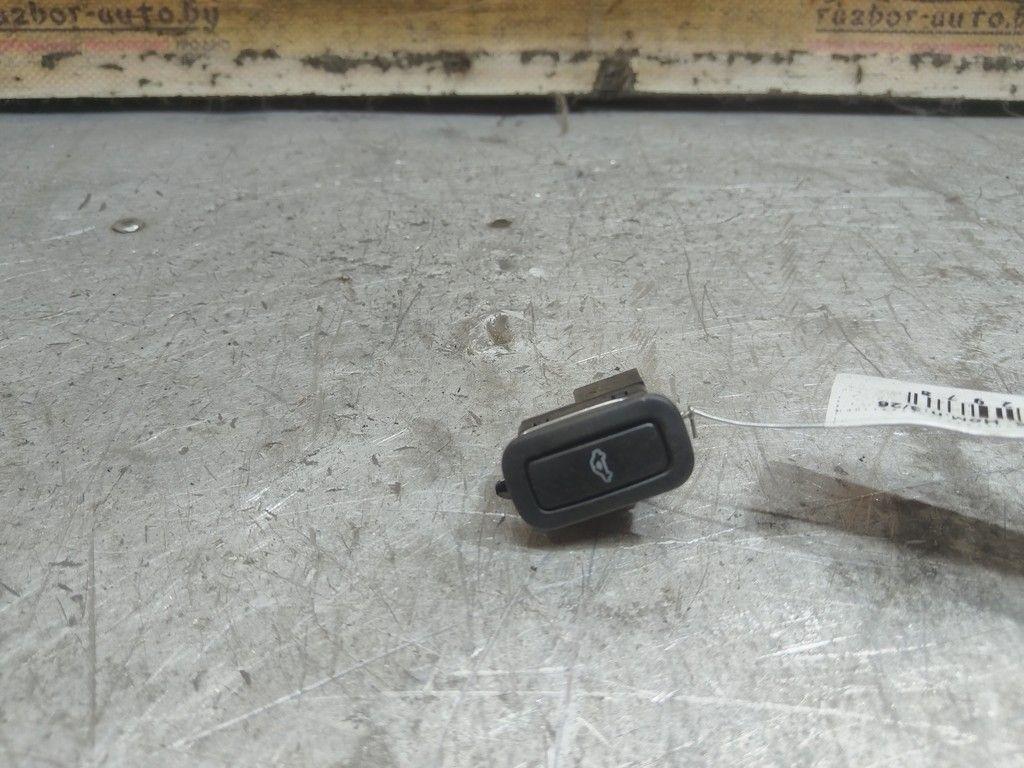 Кнопка сигнализации K51MXY Volkswagen Jetta - Фото 1
