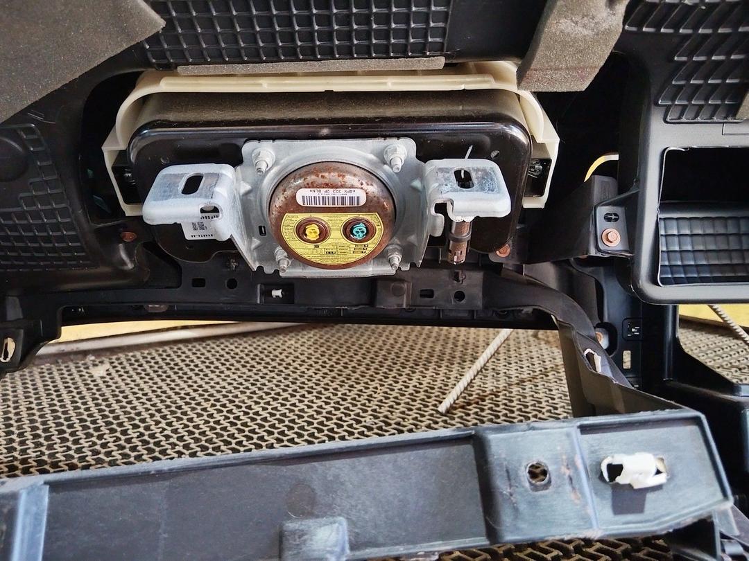 Панель передняя салона (торпедо) YRINZ5 Ford Fusion undefined