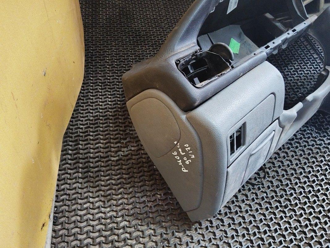 Панель передняя салона (торпедо) W203RZ Peugeot 406 купить с доставкой