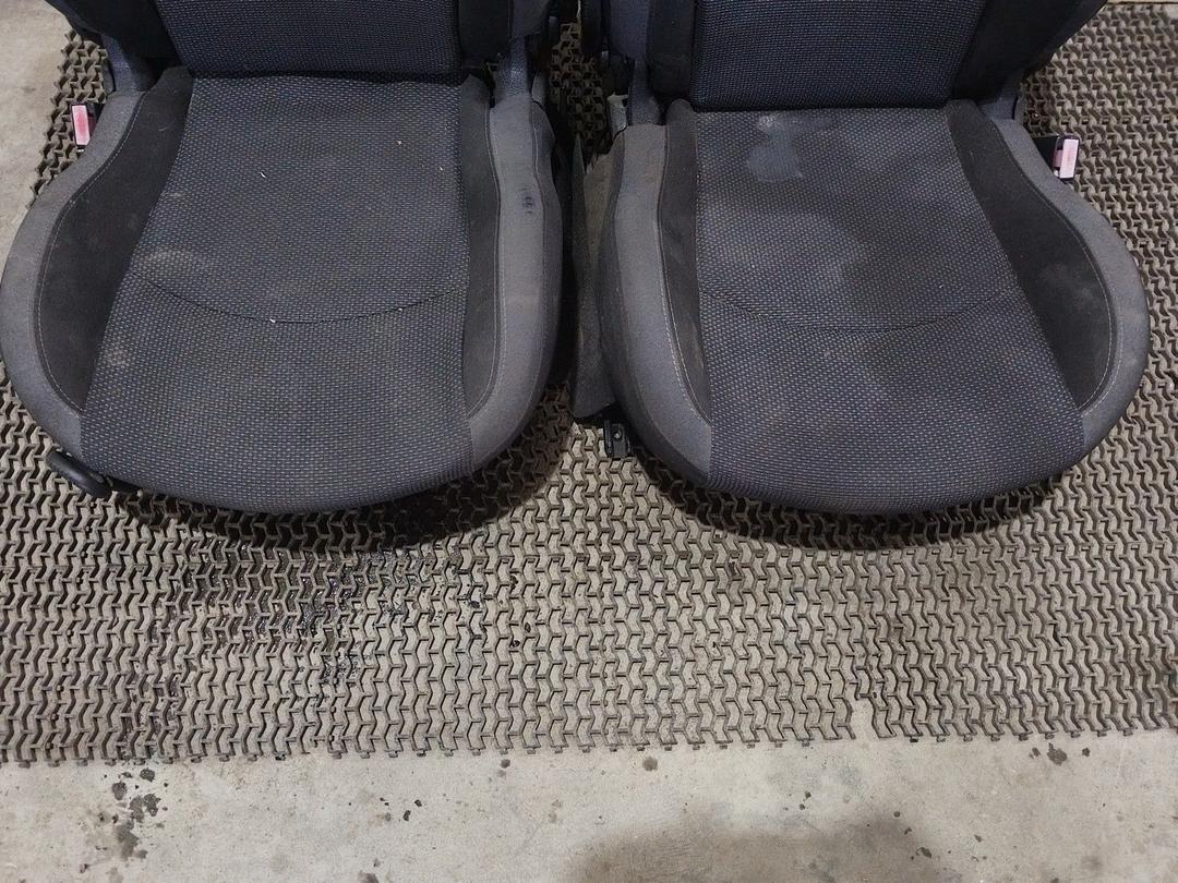 Салон (комплект сидений) 31AHUK Peugeot 206 купить с доставкой