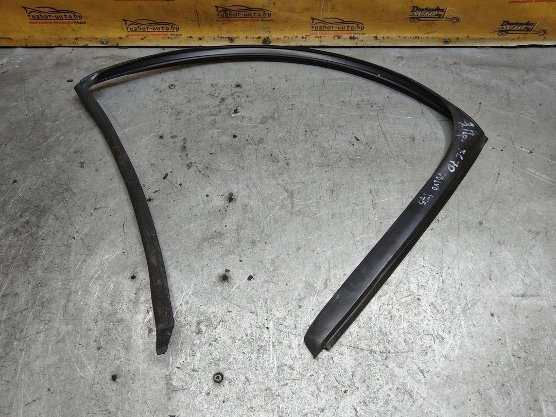 Уплотнитель двери задней правой IR8RP4 Volvo XC70 - Фото 1