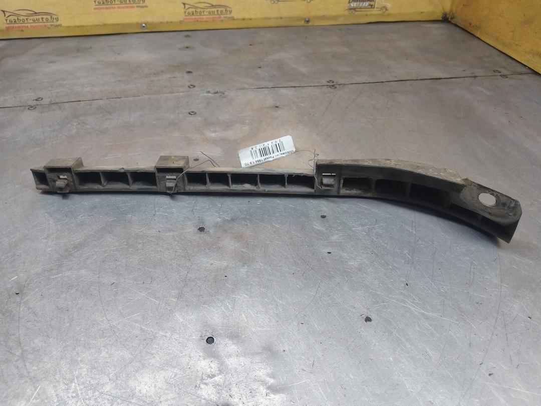 Кронштейн крепления бампера переднего 6582W2 Volkswagen Passat купить