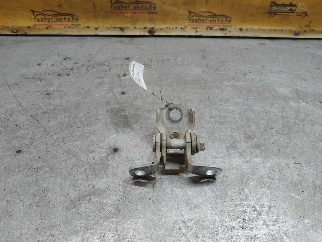 Петля двери передней правой 3LFR73 Skoda Fabia купить