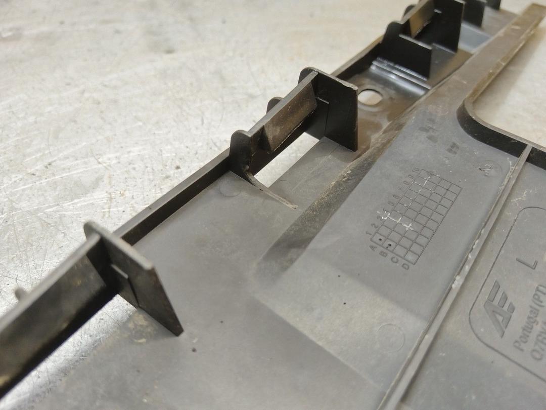 Кронштейн крепления бампера заднего LD8U86 Ford Galaxy купить с доставкой