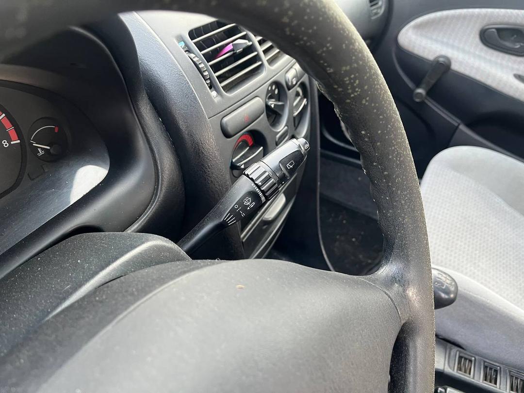 Переключатель подрулевой (стрекоза) L1EQAT Mitsubishi Carisma купить