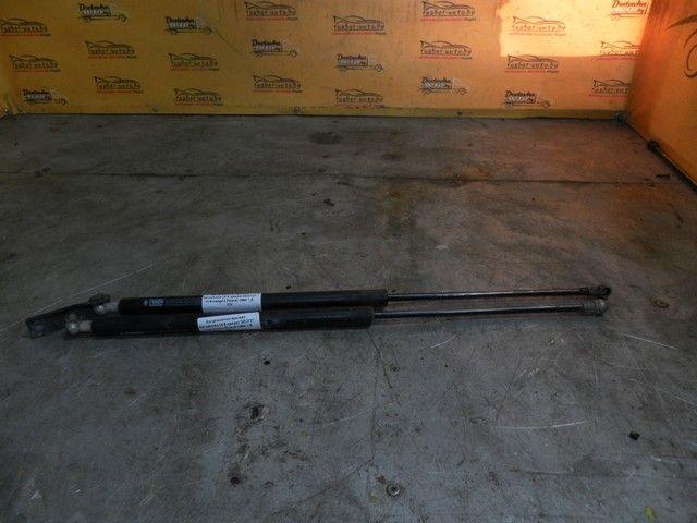 Амортизатор крышки багажника (3-5 двери) DZC72T Volkswagen Passat