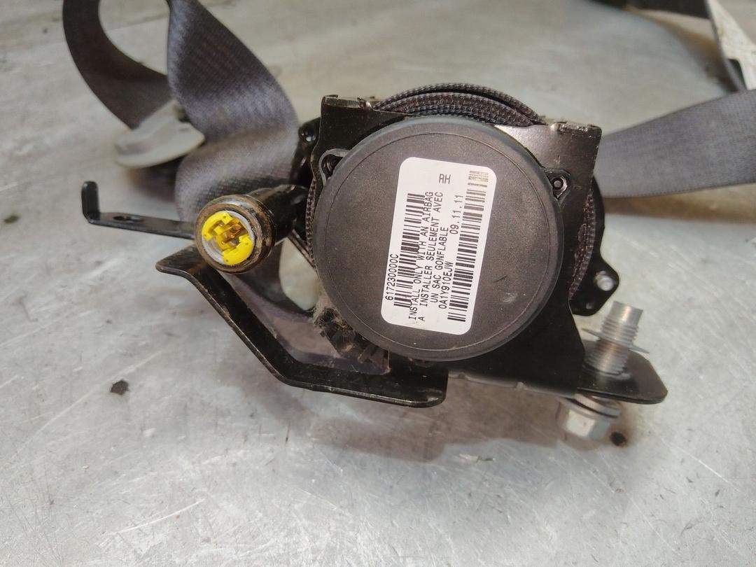 Ремень безопасности передний правый IL8ZTI Kia Sorento купить с доставкой