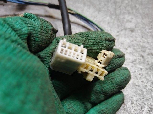 Проводка двери передней левой ZWX5OF Toyota Avensis купить с доставкой