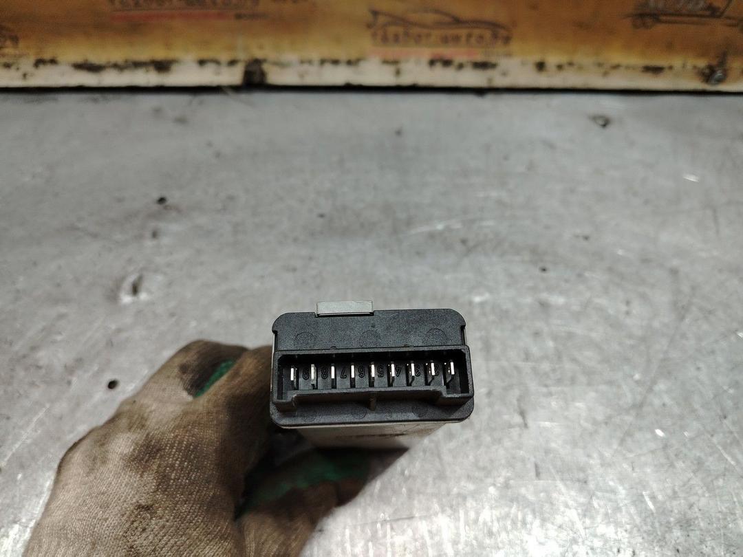 Блок управления центральным замком ARYDSC Peugeot 605 - Фото 2