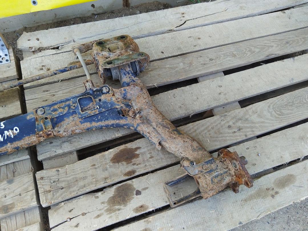 Балка подвески задняя 8LKP9U Audi A4 undefined