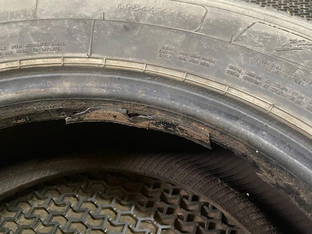 Шина Goodyear 225/75 R17.5 YGTX0B YGTX0B Goodyear купить в магазине запчастей бу