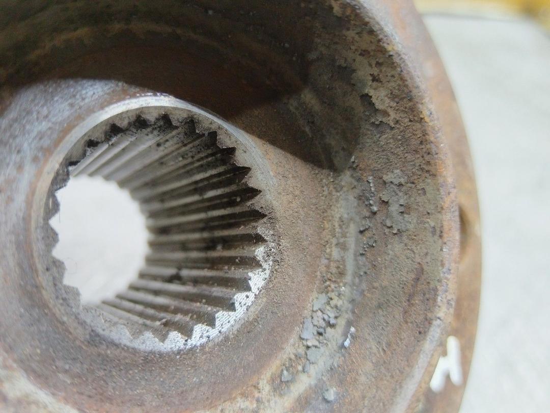 Кулак поворотный правый 9NG316 Mazda 2 купить