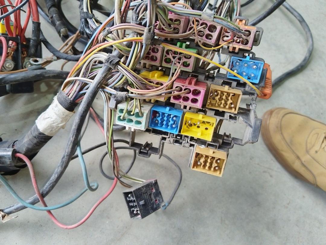 Проводка C2G3QW Audi A4 купить на авторазборке