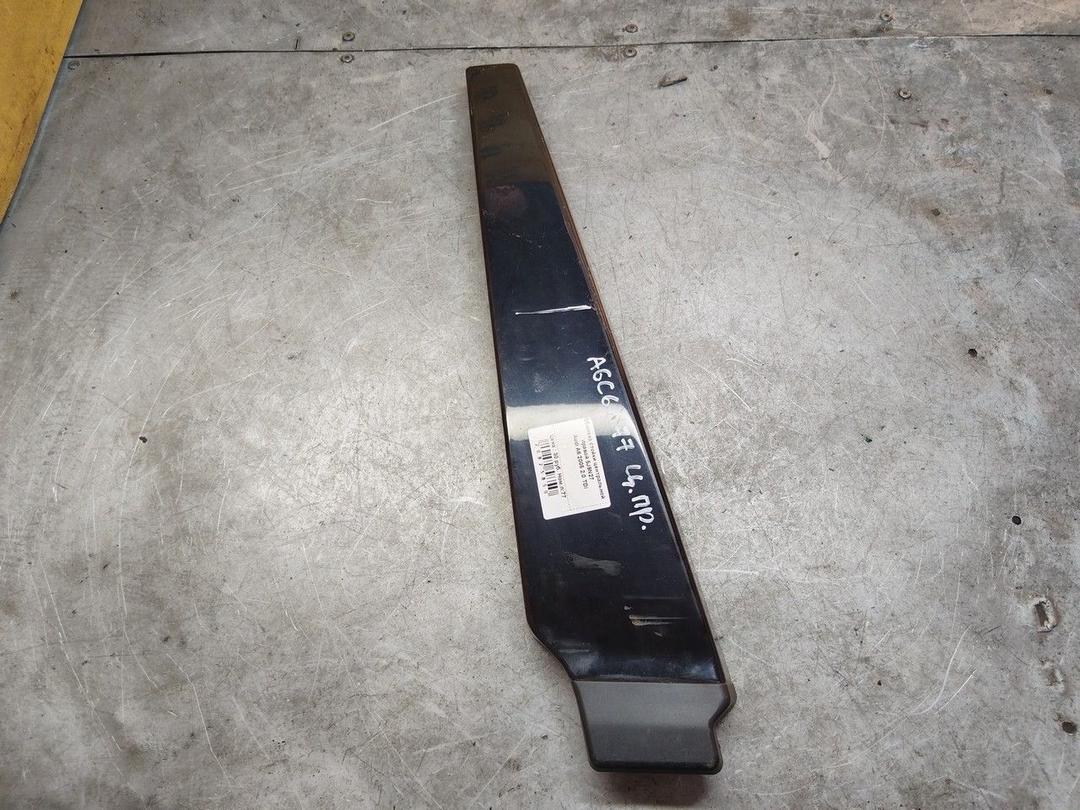 Обшивка стойки центральной правой 5J9N27 Audi A6